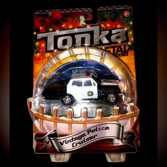 HASBRO TONKA METALS DIECAST BODIES - 2015 HOLIDAY Vintage Police Car New - Picture 1 of 2